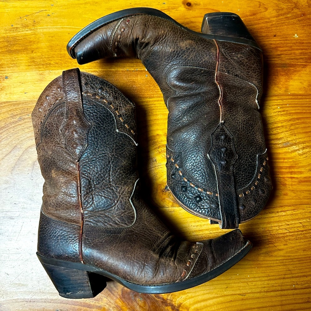 WOMENS COWBOY BOOTS ARIAT 8.5